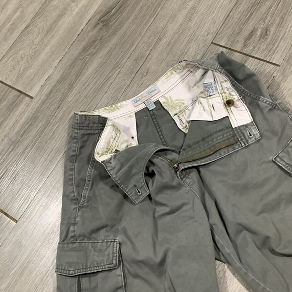 QuickSilver Gray 100% Cotton Cargo Shorts size 30 - Picture 6 of 8